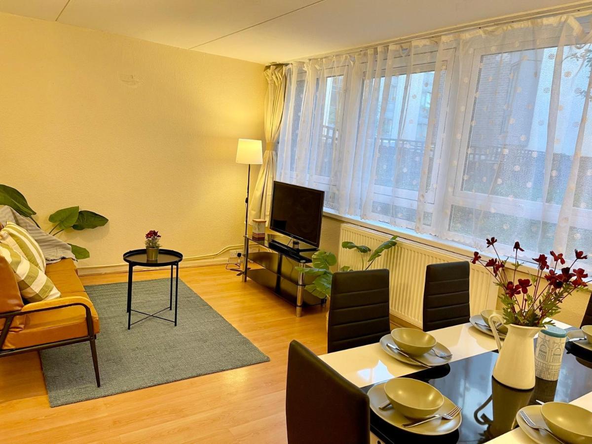 3Br Central London Close Station Екстер'єр фото